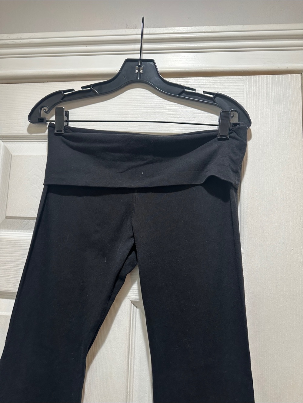 PINK Victoria's Secret Black Fold-Over Waist Yoga Pants - Picture 6 of 12